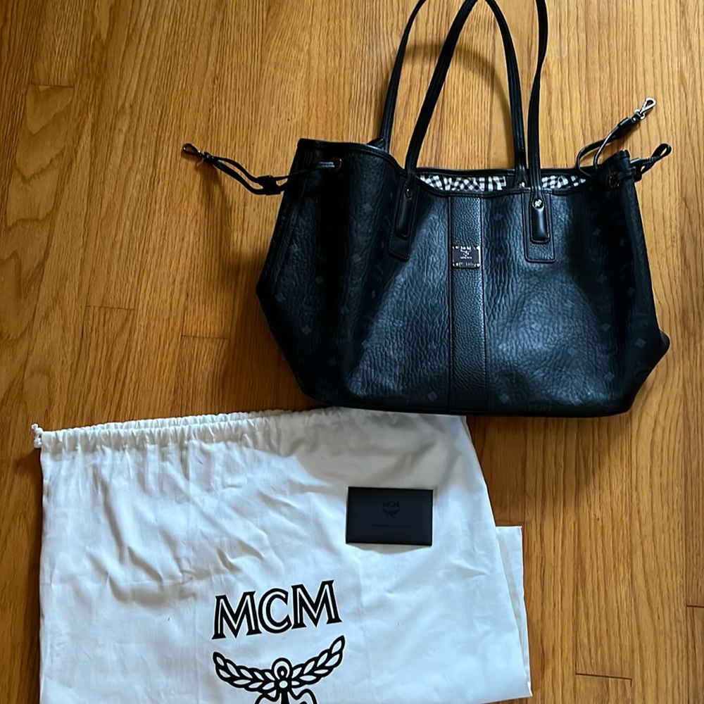 REVERSIBLE LIZ SHOPPER IN VISETOS